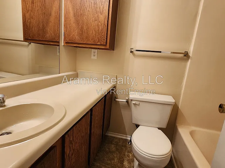 2320 Highpoint Rd #1 — Photo 7