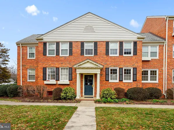 6504 Boulevard Vw APT A2, Alexandria, VA 22307
