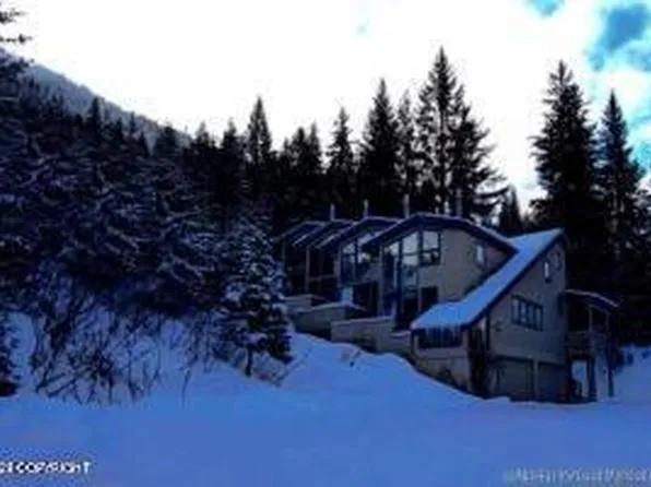 144 Lower Ter APT 4, Girdwood, AK 99587