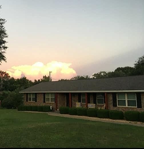 2nd image of 1100 Cossey Dr