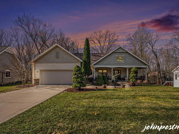 5128 Clear Springs Dr SE, Ada, MI 49301