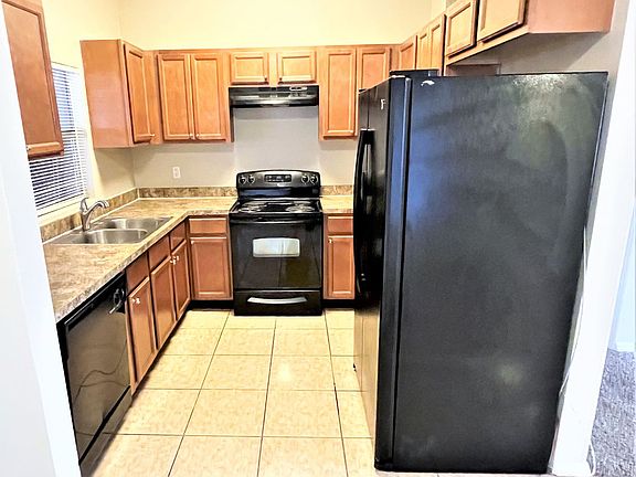 5th image of 115 W Coleman Cir