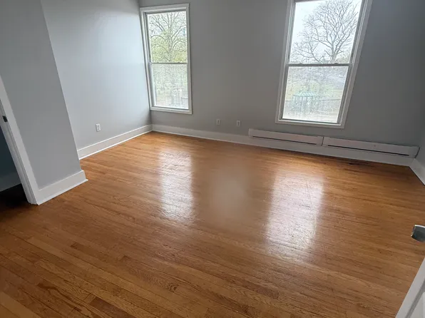 16 Center St #1, Wallingford, CT 06492