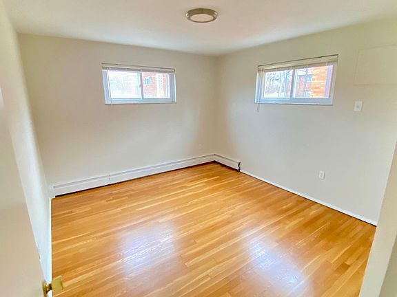 4th image of 530 Elberon Ave #A1