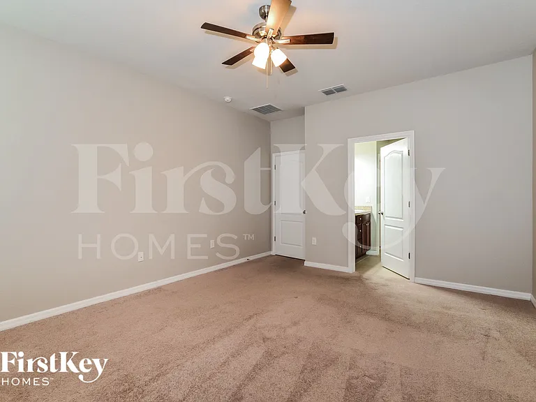 954 Glazebrook Loop — Photo 7