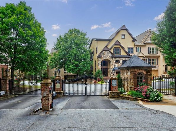 1939 Saxon Valley Cir