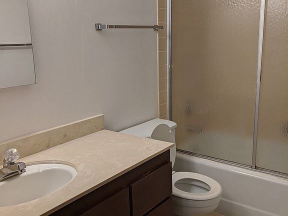 4th image of 5129 24th Ave NE #5