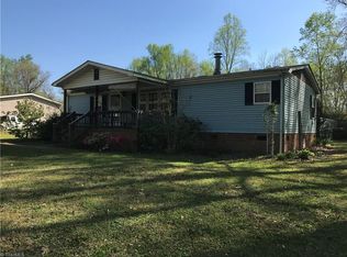 6331 Garden Ct, Pleasant Garden, NC 27313