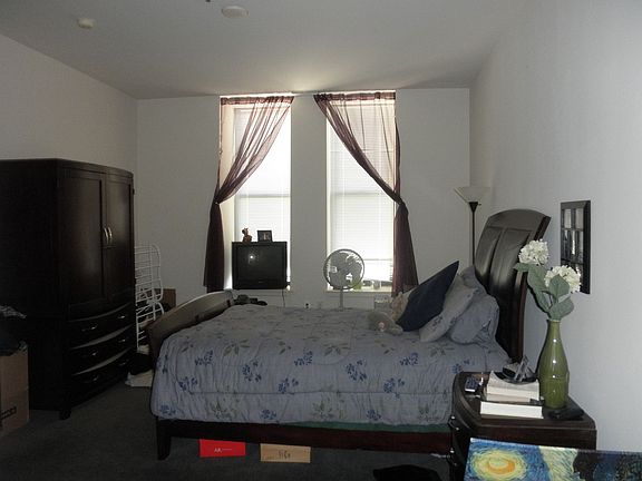 4th image of 1011 Chestnut St Unit 1002W