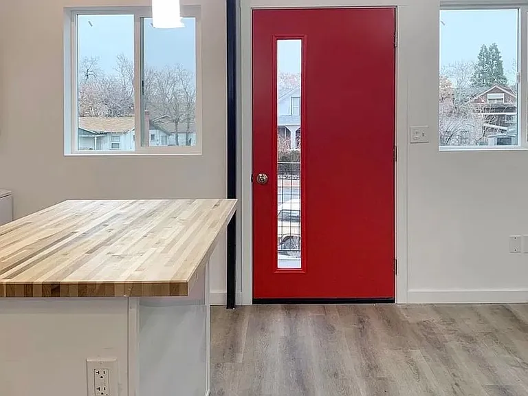 451 Holcomb Ave — Photo 8