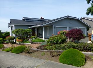 4654 Lighthouse Dr NE, Tacoma, WA 98422
