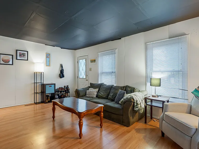 331 N Loomis Ave — Photo 14