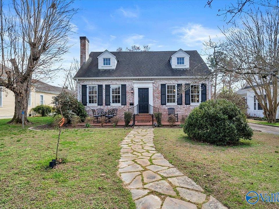 1st image of 412 College Ave