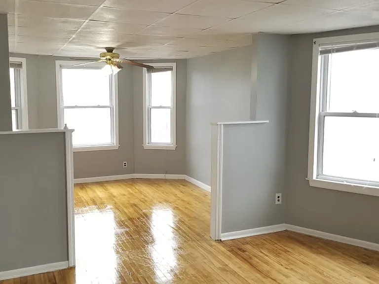 100 Fairmont Ave #3 — Photo 6