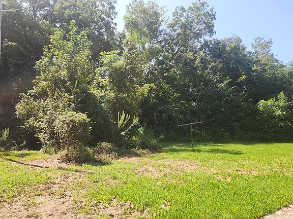 4th image of 491 Old Albany Rd