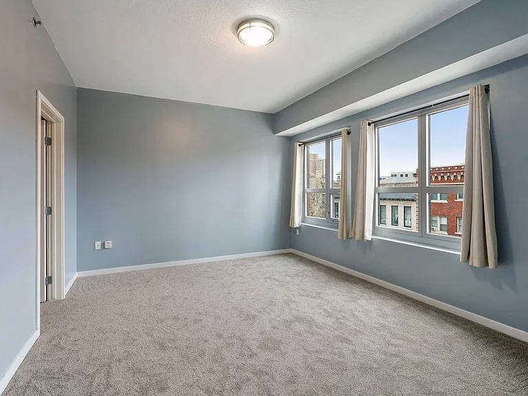 929 Portland Ave #306 — Photo 8