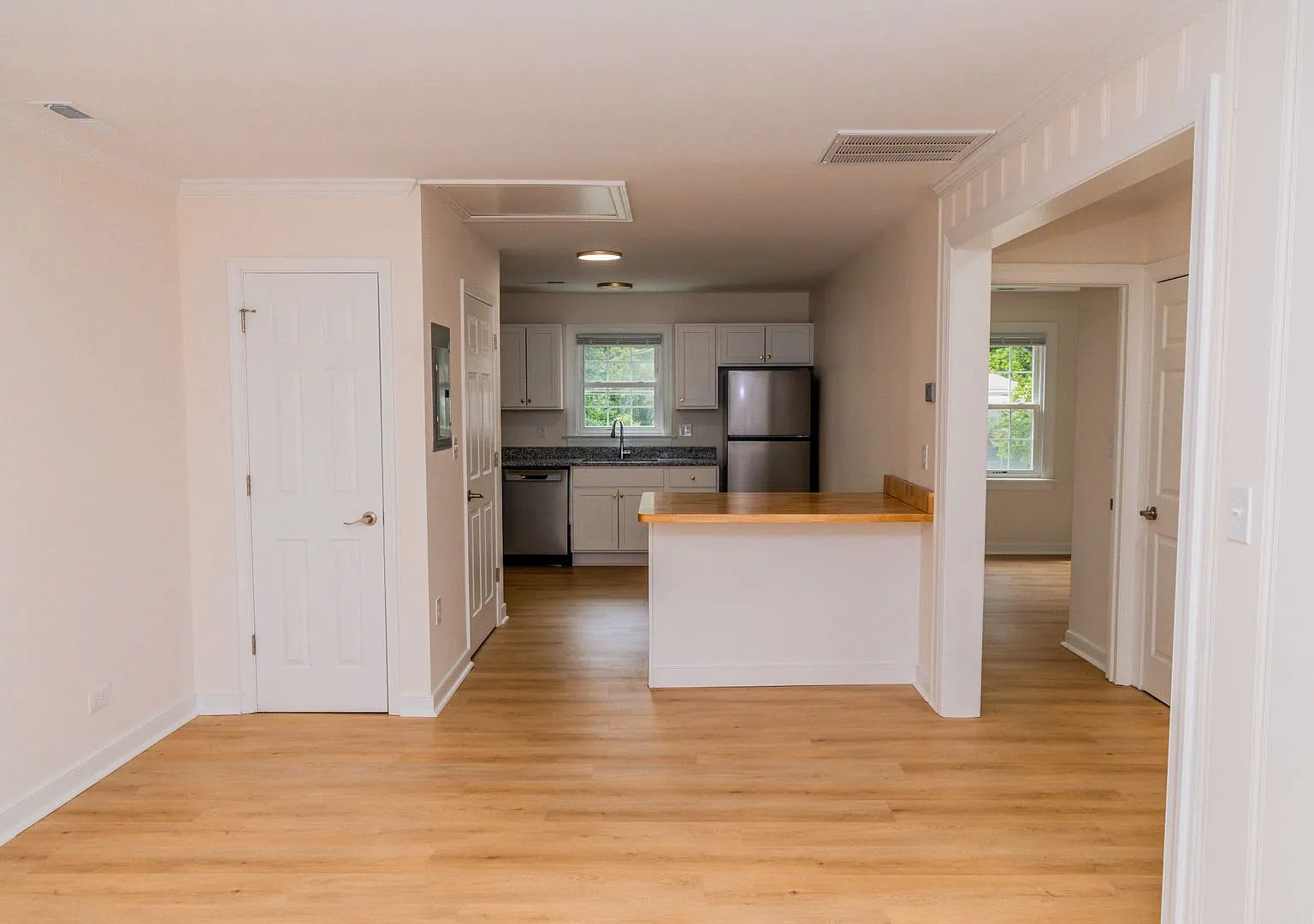 103 Cresap Rd — Photo 3