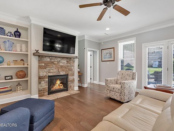 3rd image of 12324 Blacksburg Ln
