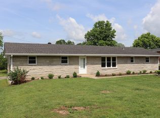 317 Hayes St, Hartsville, TN 37074