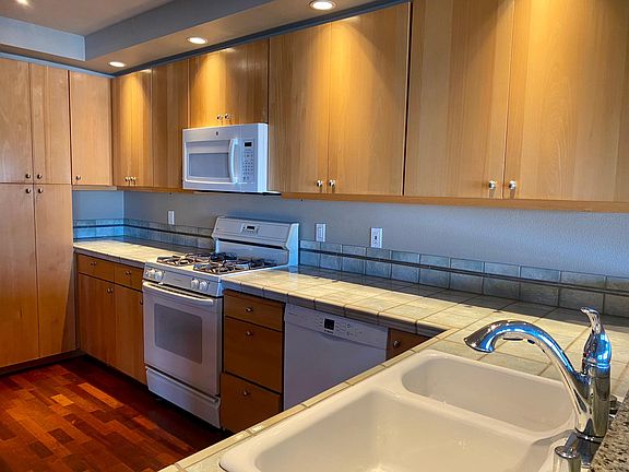 4th image of 1230 5th Ave N APT 201