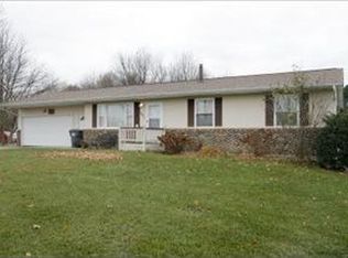 44211 Paw Rd, Paw Paw, MI 49079