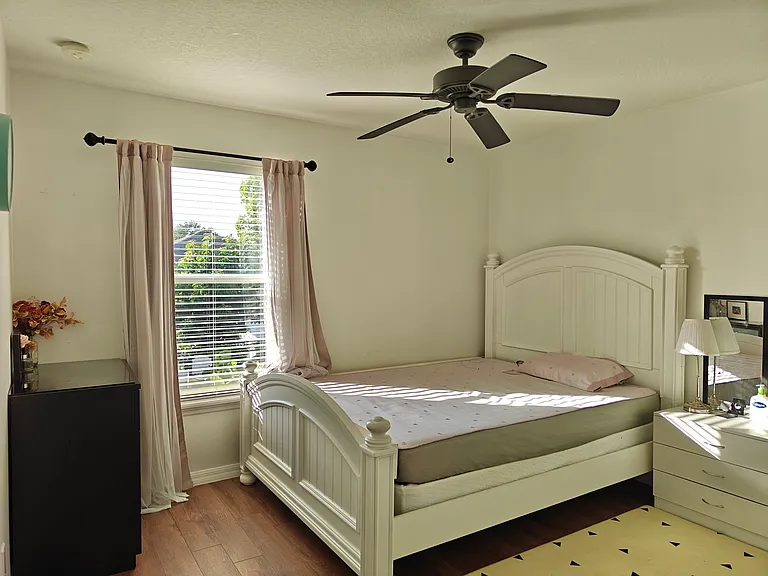 1906 Great Falls Way — Photo 12