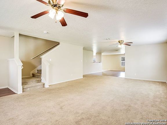 4th image of 644 Northgap Dr