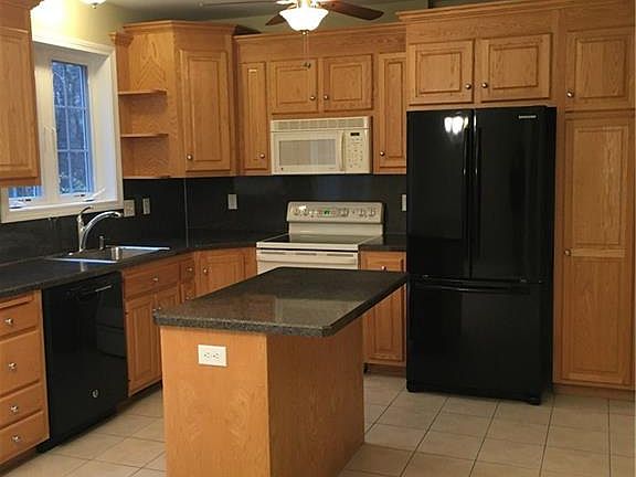5th image of 22 Songbird Ln #22