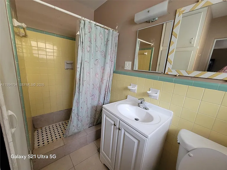 305 S Ocean Dr #4 — Photo 9