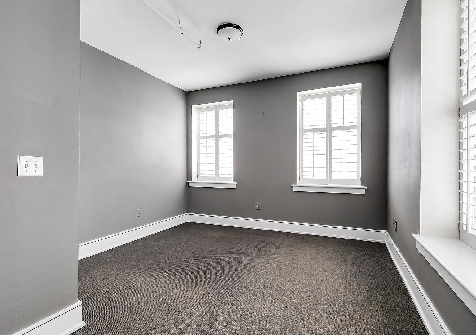 Luxury Gotham Condo for Rent!! — Photo 4