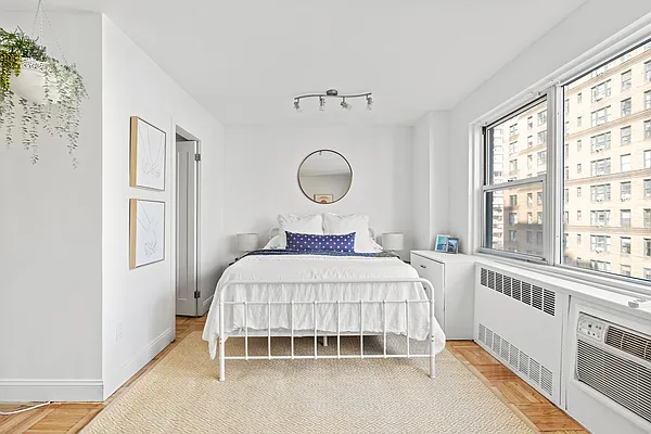 Sold by Compass | media 5