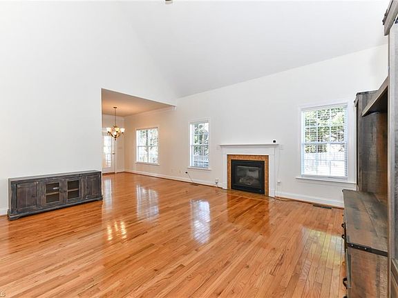 5th image of 4203 Cypress Grove Ln
