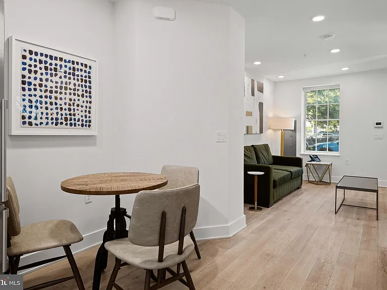 816 Potomac Ave SE #TOWNHOUSE — Photo 6
