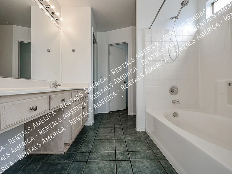 12731 W Sharon Dr — Photo 30