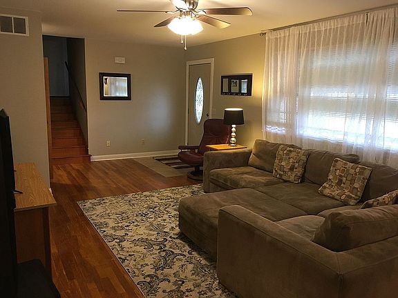 5th image of 509 Southland Circle Dr