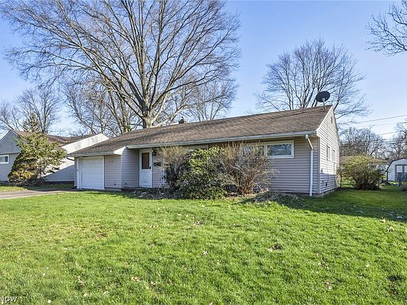 4th image of 9019 Newkirk Dr