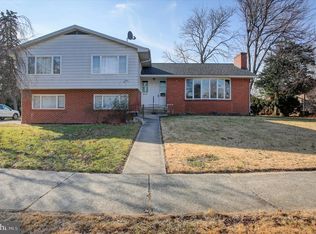 970 Leidig Dr, Chambersburg, PA 17201