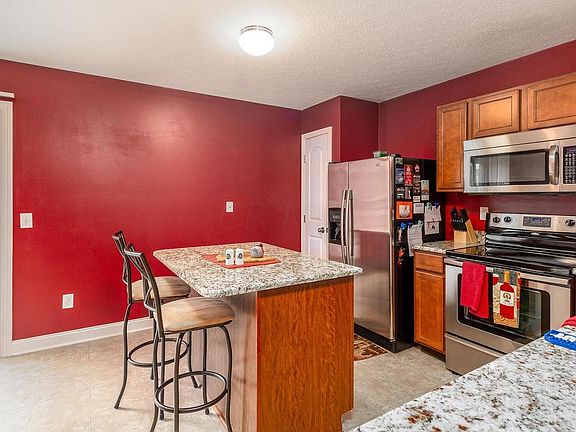 5th image of 5900 Passage Creek Dr