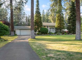 28221 N Bear Lake Rd, Chattaroy, WA 99003