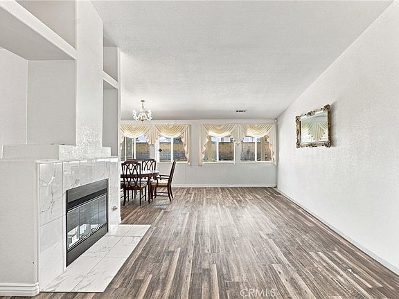 5th image of 721 N Sandalwood Ave