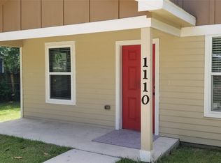 1110 N 9th St, Conroe, TX 77301