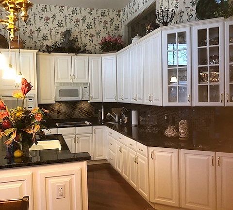 3rd image of 1039 Cityview Dr