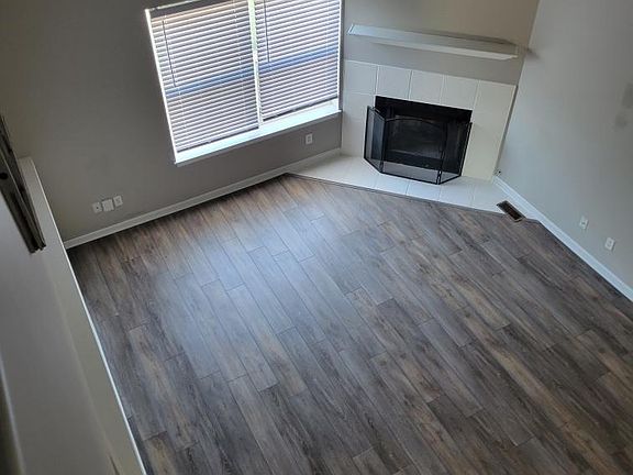 3rd image of 1176 Rose Dr #1176