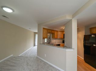 11276 Harbor Ct, Reston, VA 20191