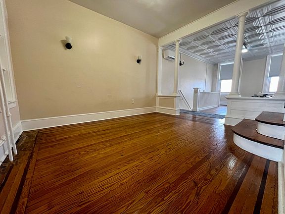 4th image of 254 E Main St #2