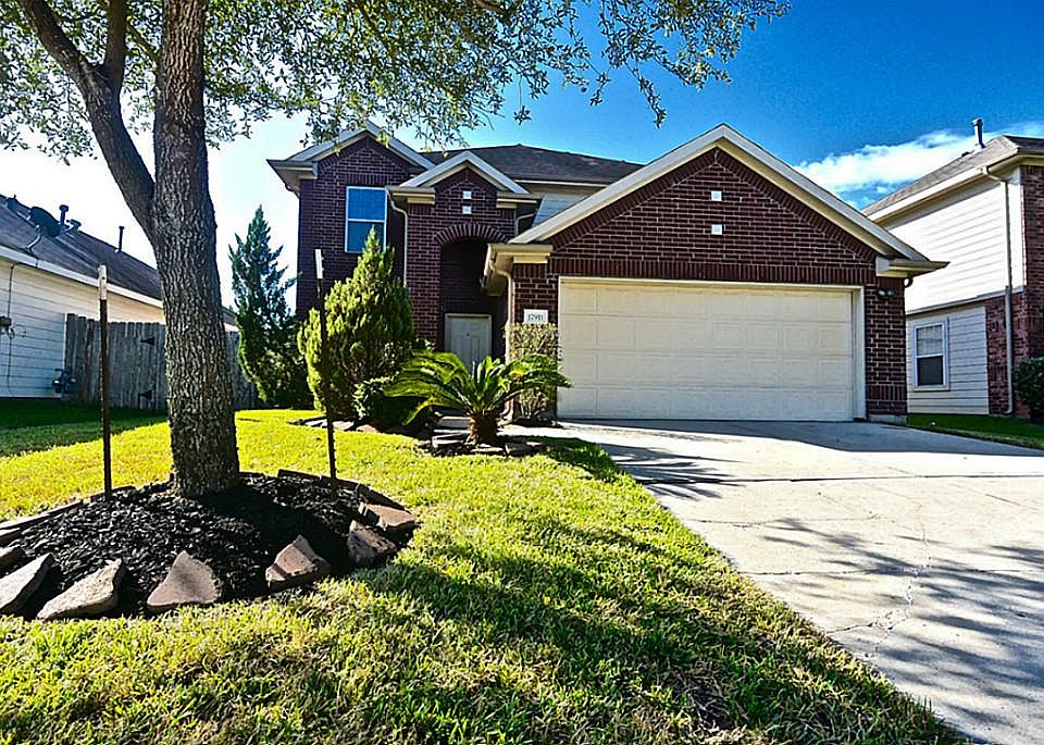 1st image of 17911 Mission Bluff Ln