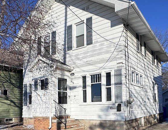 2nd image of 626 N Mason St