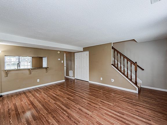 5th image of 9418 Tracey Lynne Cir