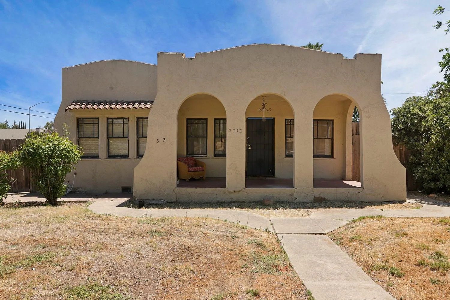 2312 Country Club Blvd photo 1