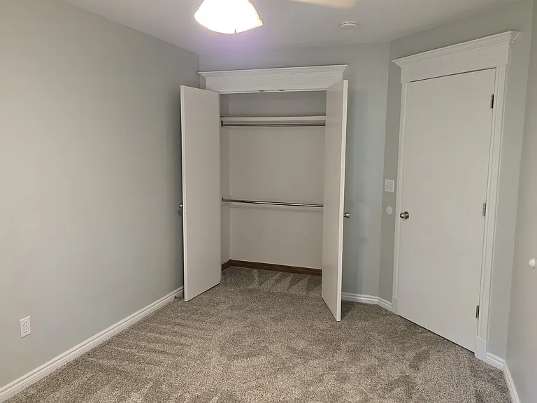 425 Chisholm Crk — Photo 17